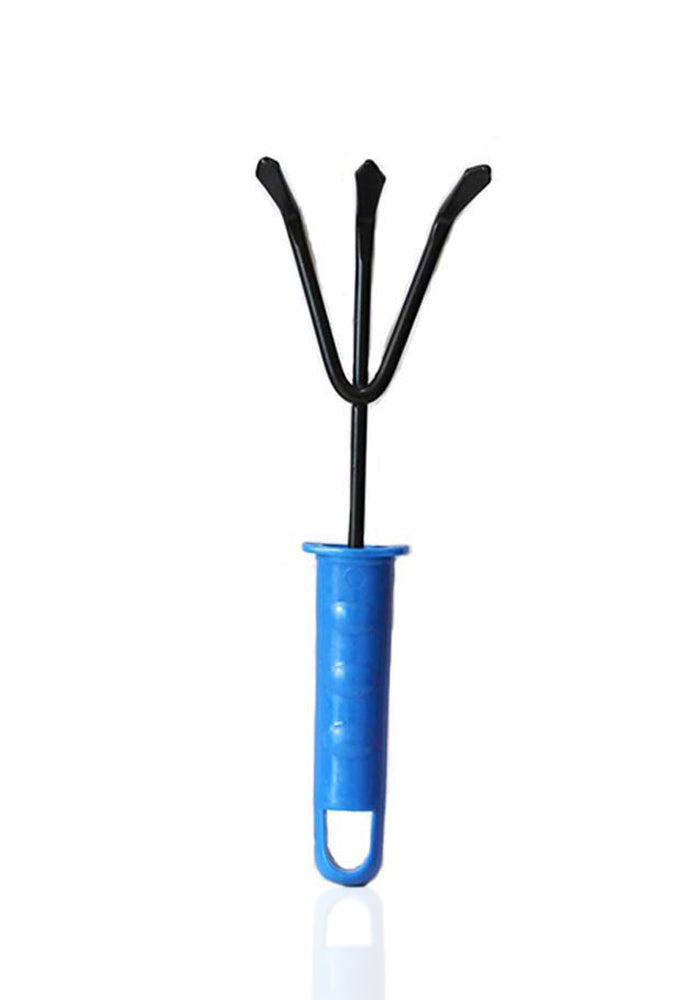 Essential gardening tools in a single set Essential gardening tools in a single set